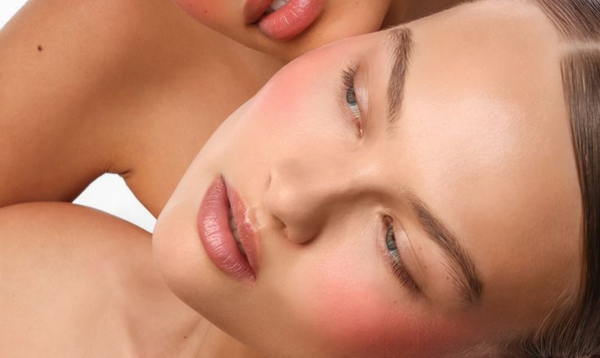 Green and White Conceptual New Look Fashion Blog Banner (600 x 358 piks.) (2)